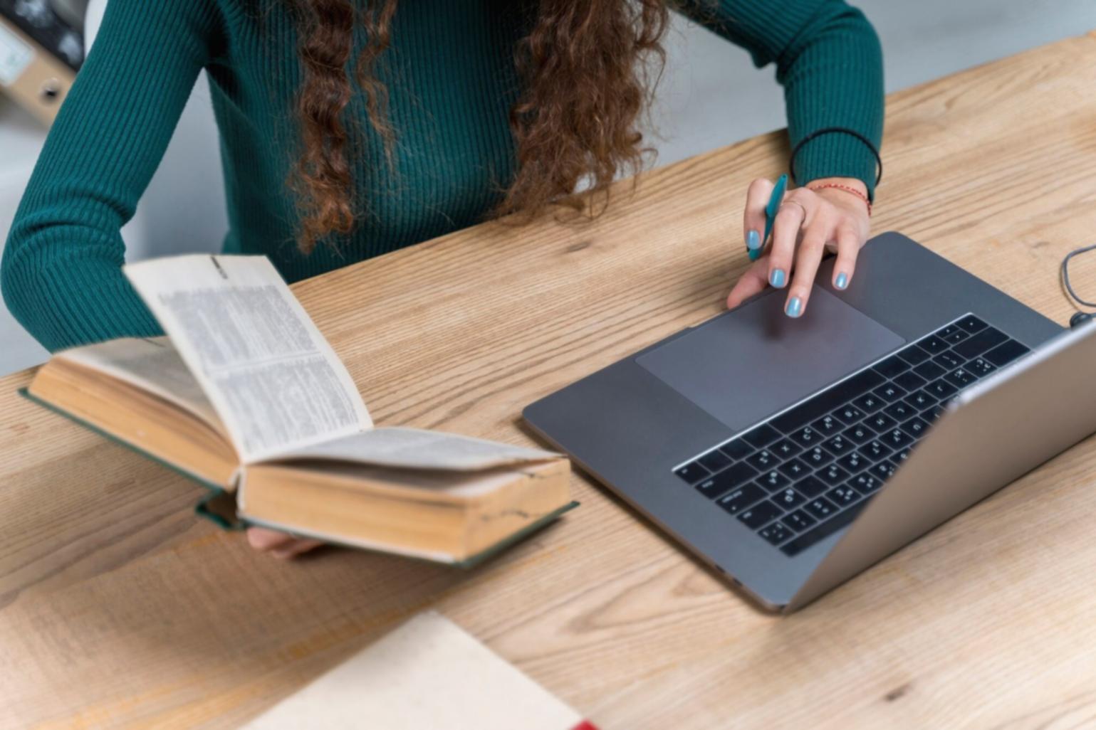 Financial data analysis and reporting